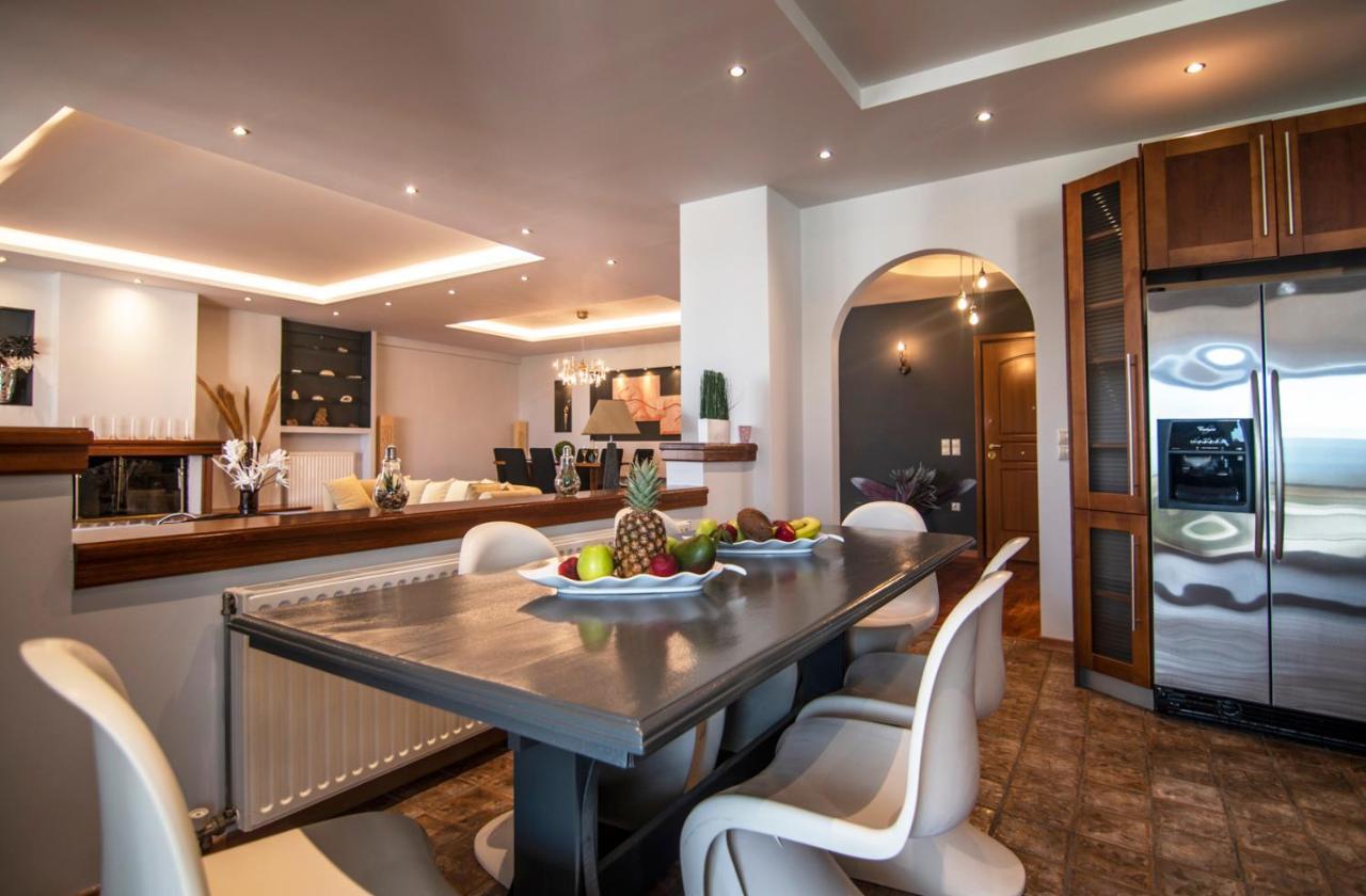 Akrata'S Elegant Luxury Suite Zewnętrze zdjęcie